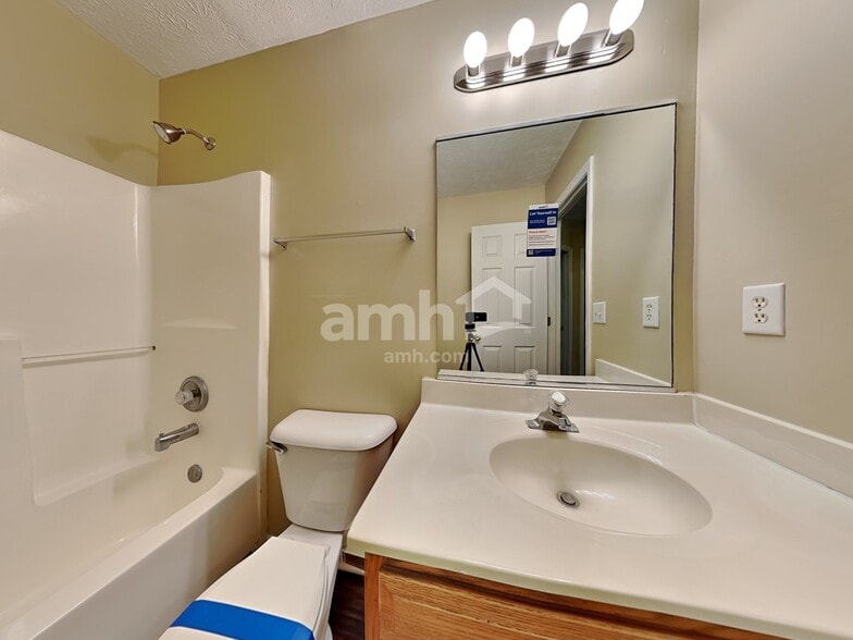 Building Photo - 773 Ginger Ridge Dr