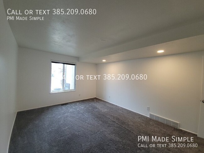 Building Photo - Charming 3 Bed Condo with Pool & Playgroun...