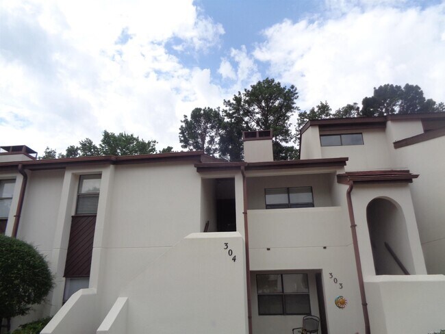 Primary Photo - 301 Kings Row Dr