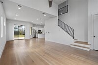 Building Photo - 409 Delmar Ave