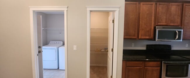 Pantry and W&D - 6739 Bluff Meadow Ct
