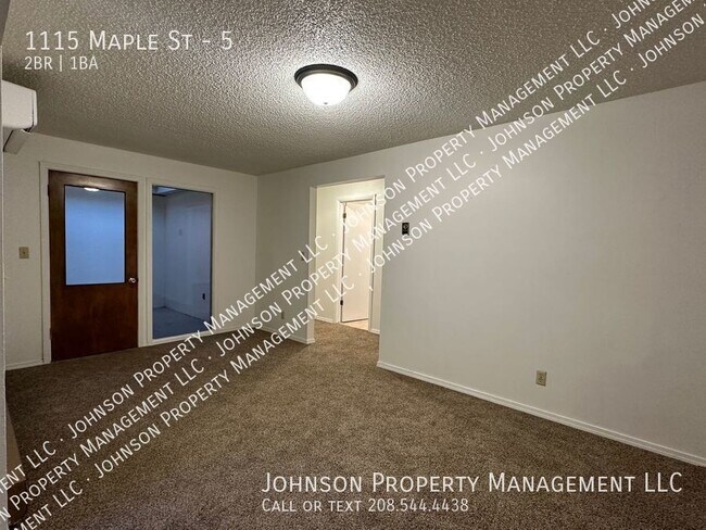 Building Photo - 1115 Maple St