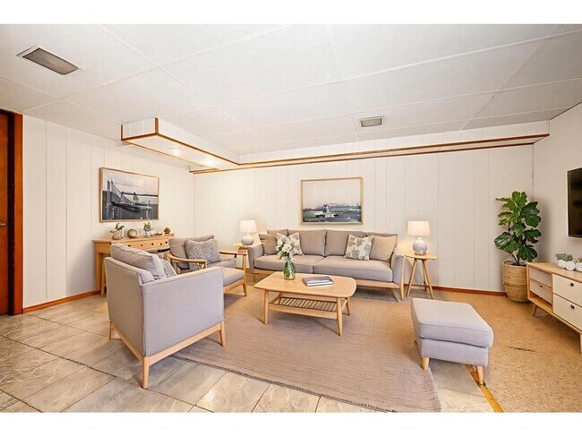 Building Photo - 7201 Kentucky Ave N