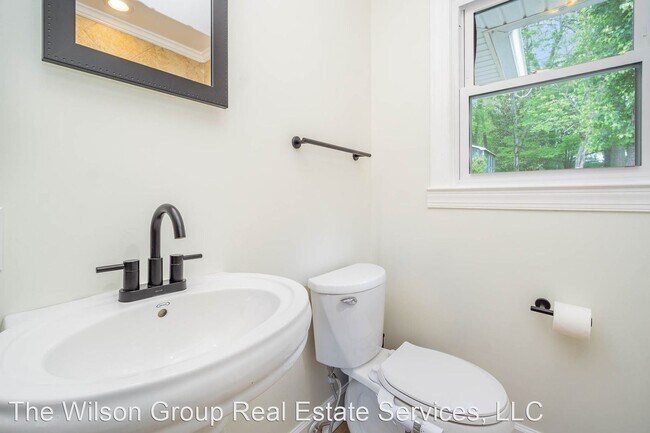 Building Photo - 3 br, 2 bath House - 153 Spring Valley Road