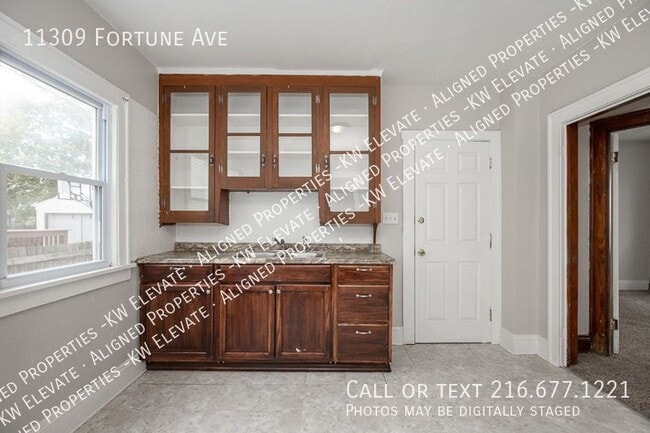 Building Photo - 11309 Fortune Ave