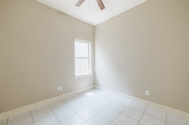 Building Photo - 16831 Osprey Bend Dr