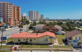 Building Photo - 3226 S Atlantic Ave