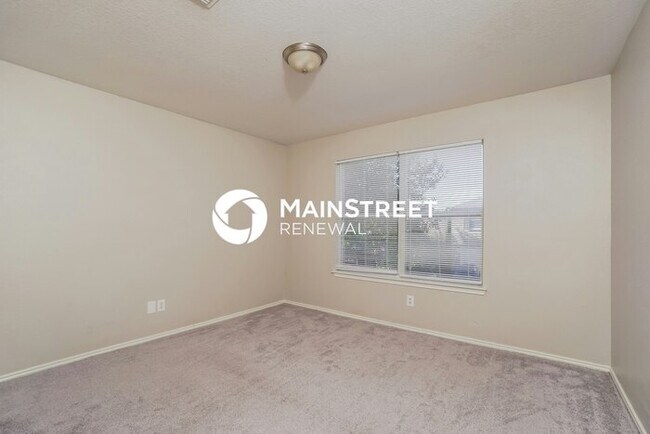 Building Photo - 3 Bedroom Pet-Friendly Home in San Antonio, TX with Main Street Renewal