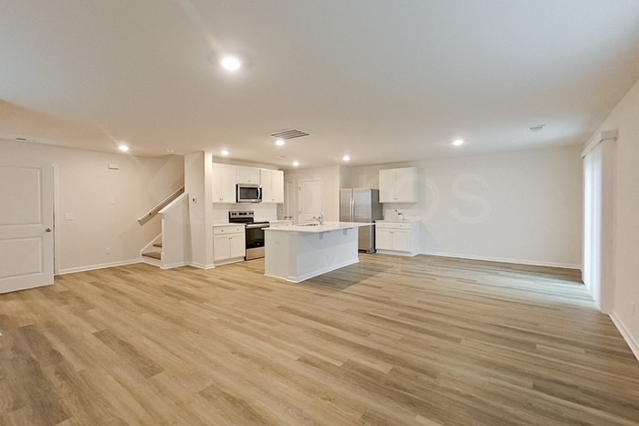 Building Photo - 121 Overstreet Way
