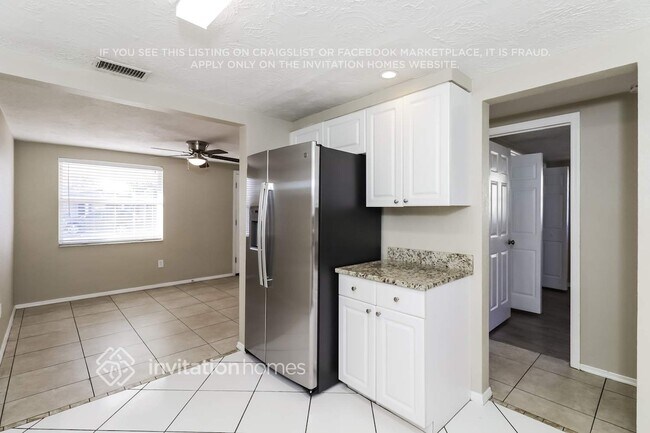 Building Photo - 3309 Seffner Dr