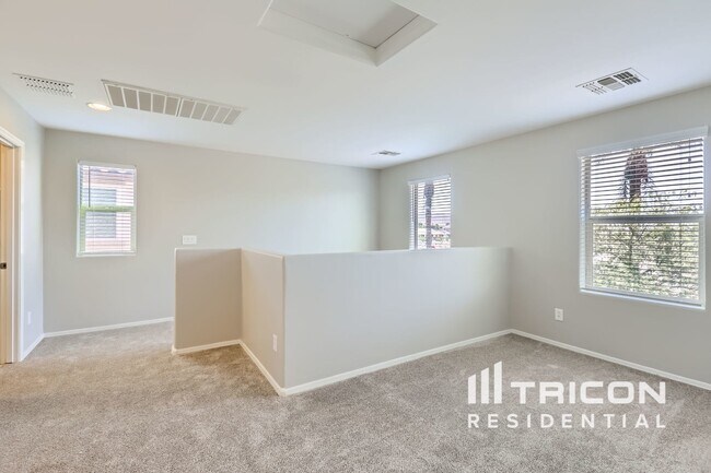 Building Photo - 5707 W Milada Dr