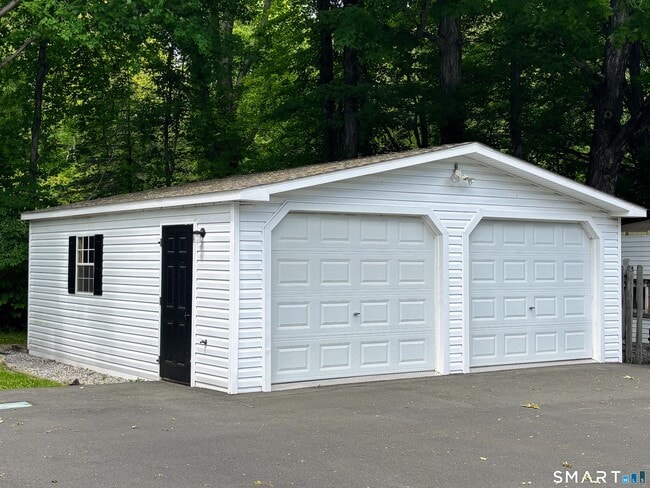 Building Photo - 158 Cow Hill Rd
