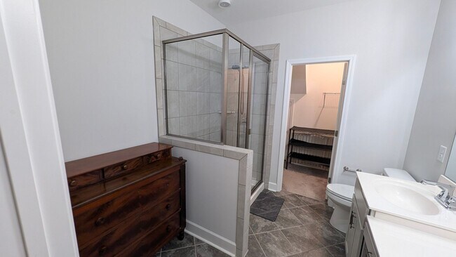 Building Photo - 531 Farmstead Ln