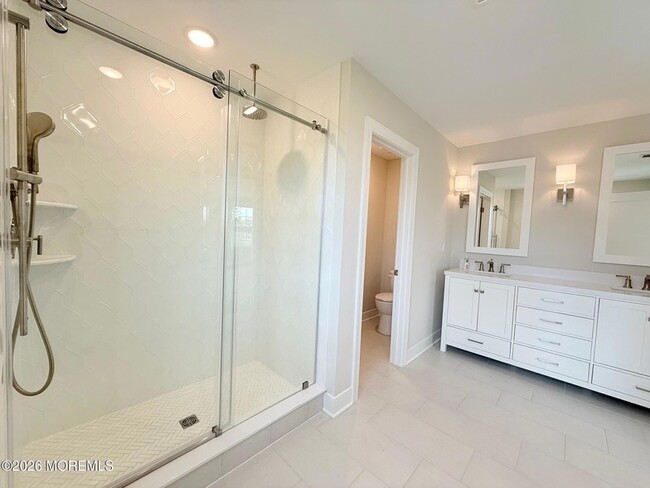 Building Photo - 2011 Wander Ln