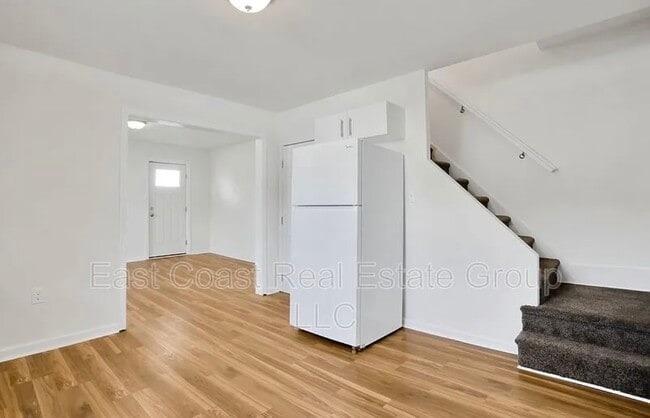 Primary Photo - 15731 Fenton Ave