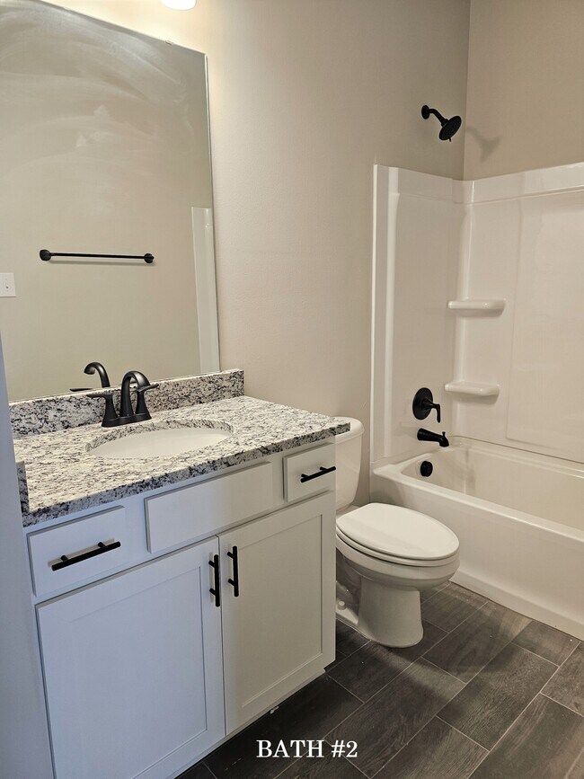 Building Photo - 706 Venecia Dr