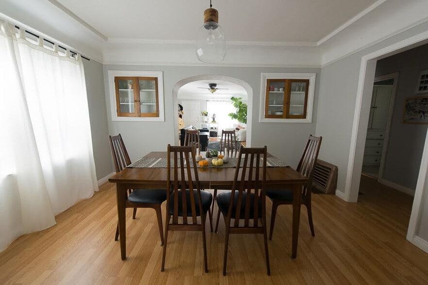 Building Photo - 133 Ximeno Avenue