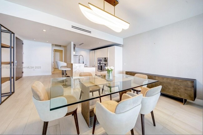 Building Photo - 10203 Collins Ave