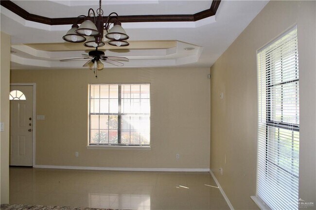 Building Photo - 17 Ridge Rd