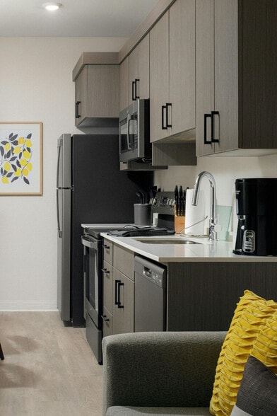 Building Photo - 88 N Olson Ave