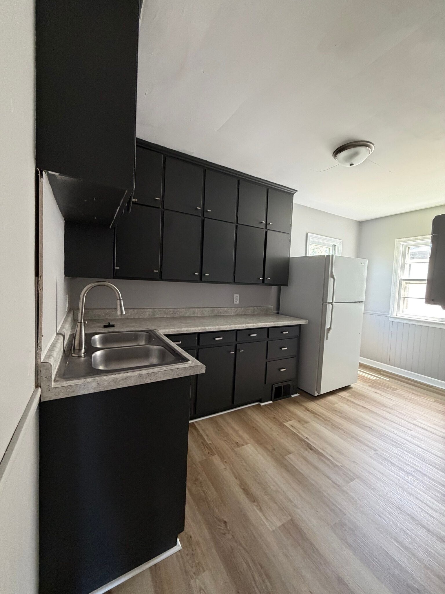 Building Photo - 2758 Bellevue Ave