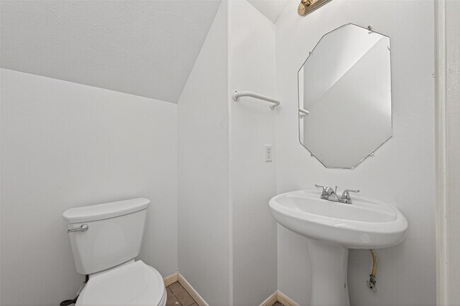 Building Photo - 10039 Morocco Rd