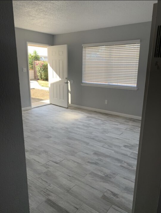 Building Photo - 308 N Second St