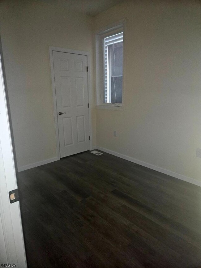 Building Photo - 167 S 9th St