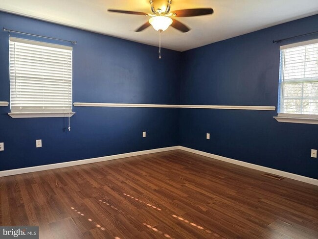 Building Photo - 28 Briar Ln