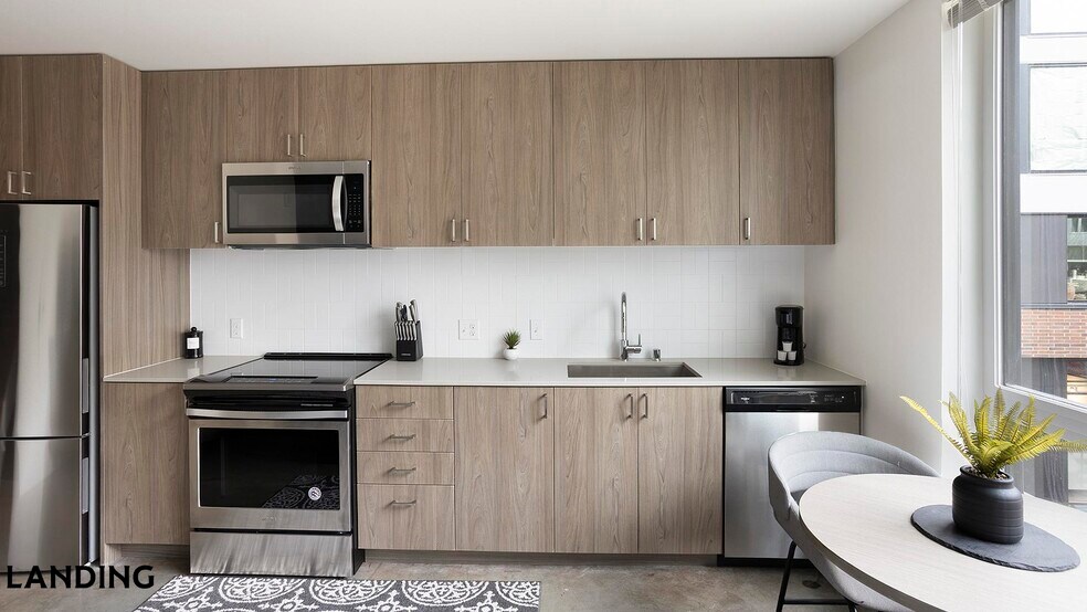 Building Photo - 2301 E Union St