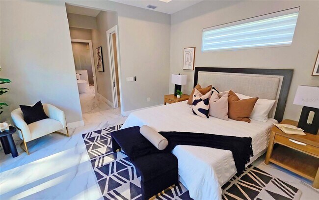 Building Photo - Bold Sarasota Bay Luxury Custom Home, 5 beds/4 baths, Private pool.