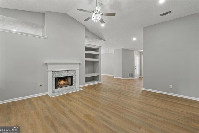 Building Photo - 4680 Sterling Oaks Ct