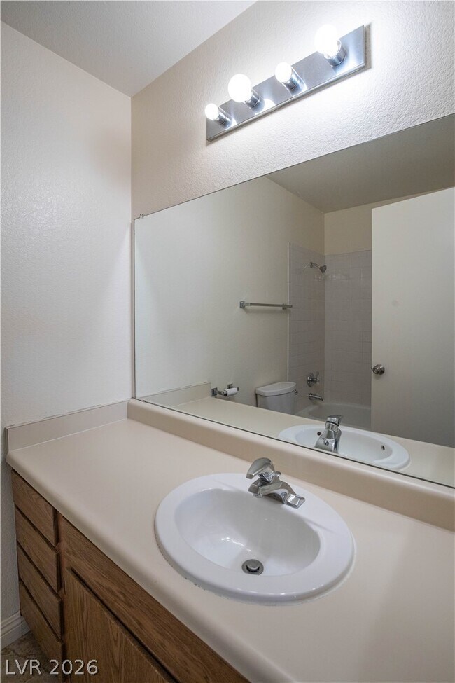 Building Photo - 6750 Del Rey Ave