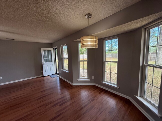 Building Photo - 309 N Belmont Ct