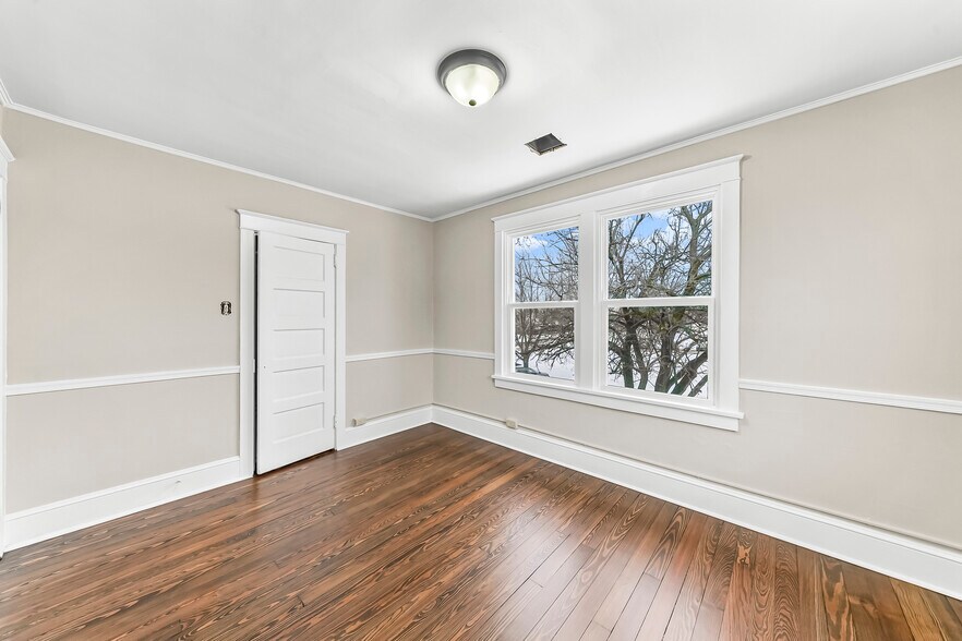 Building Photo - 640 Market St