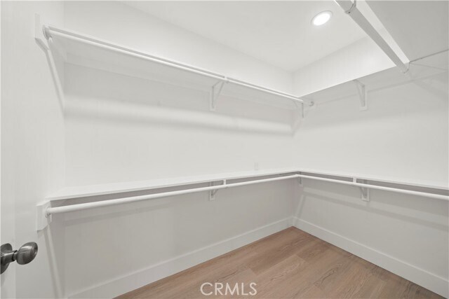 Building Photo - 4581 Suite Dr