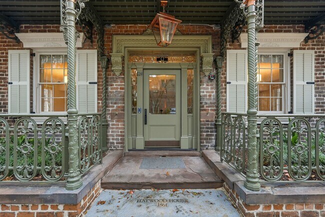 Building Photo - 124 E Mc Donough St
