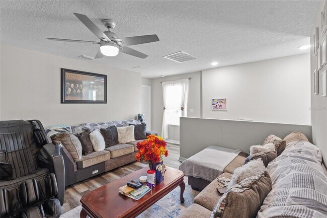 Building Photo - 12841 Tannencrest Dr