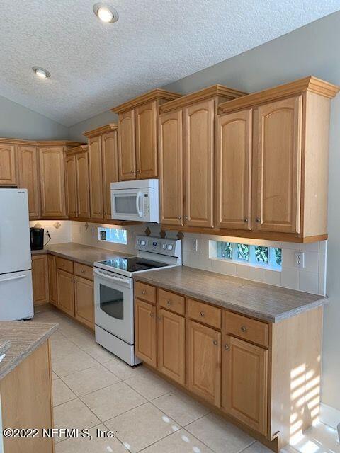 Building Photo - 212 Island Green Dr