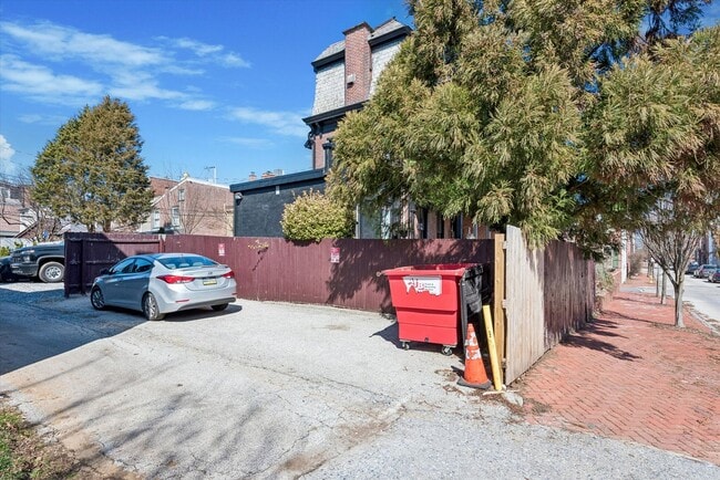 Building Photo - 201 W Barnard St