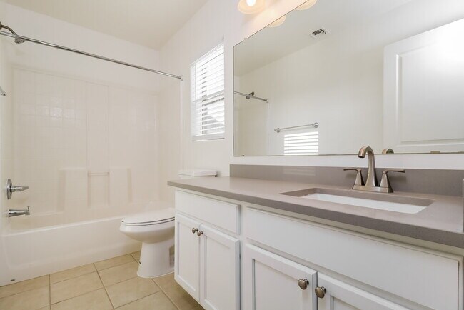 Building Photo - 9111 S 258th Ln