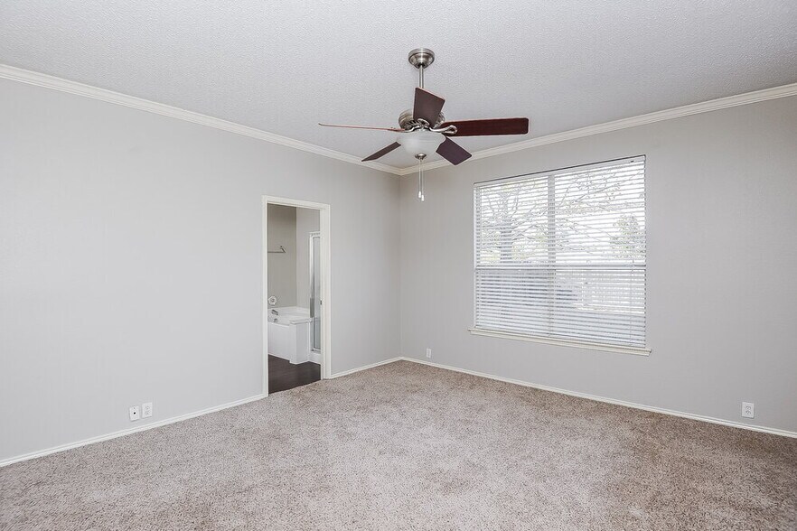 Building Photo - 8300 Orleans Ln