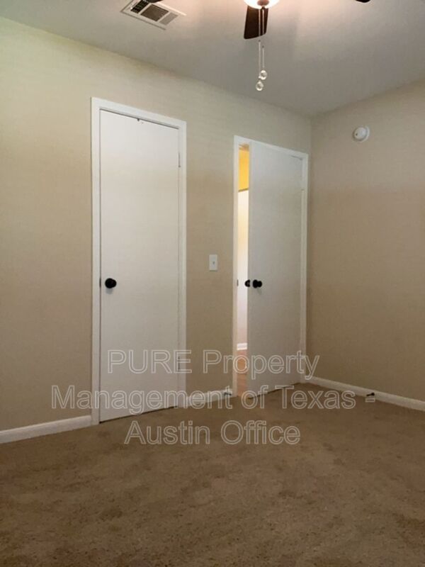 Building Photo - 103 Mockingbird Cove