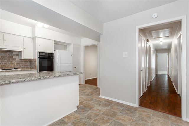 Building Photo - 7549 Brentcove Cir