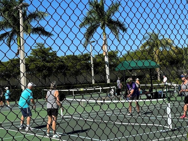 Building Photo - 124 Soliera St