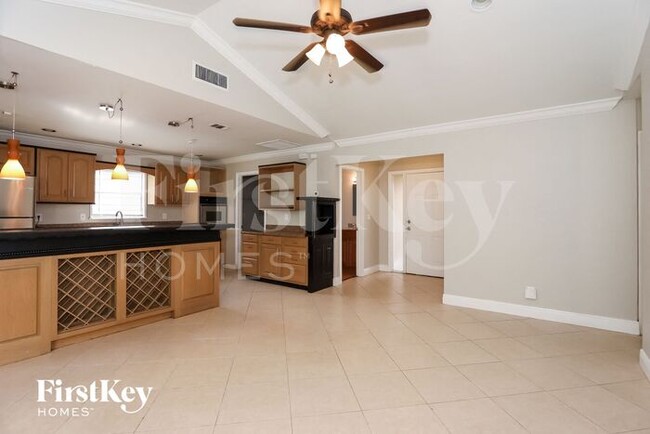 Building Photo - 4582 Brook Dr