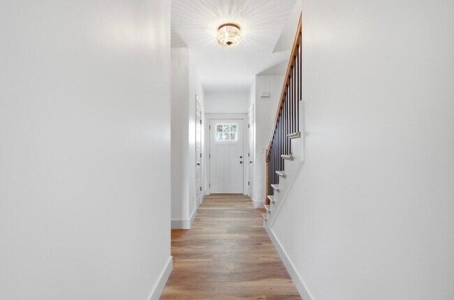 Building Photo - 155 Dedman St