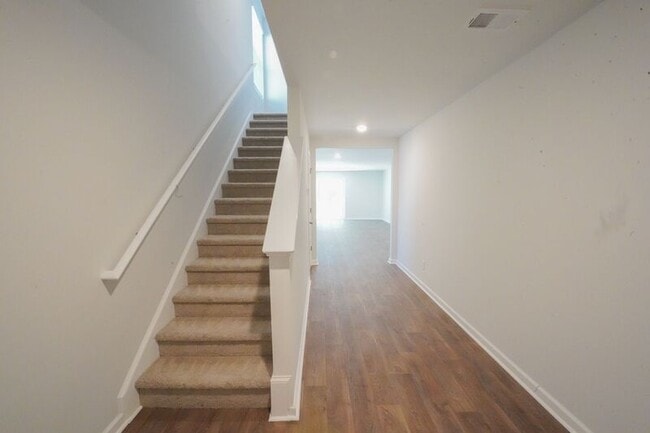 Building Photo - 432 Coconut Dr
