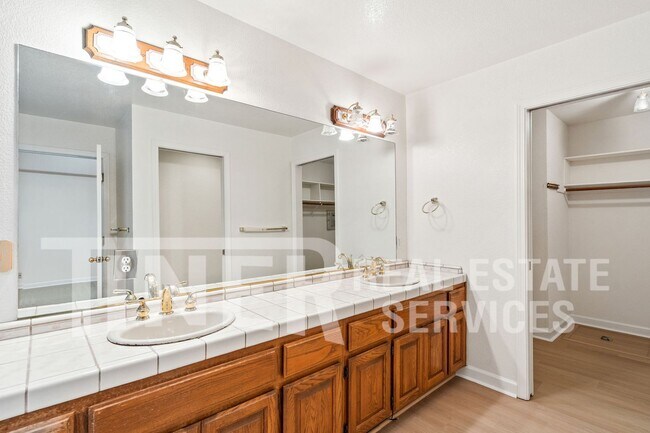 Building Photo - 3921 Rawhide Rd