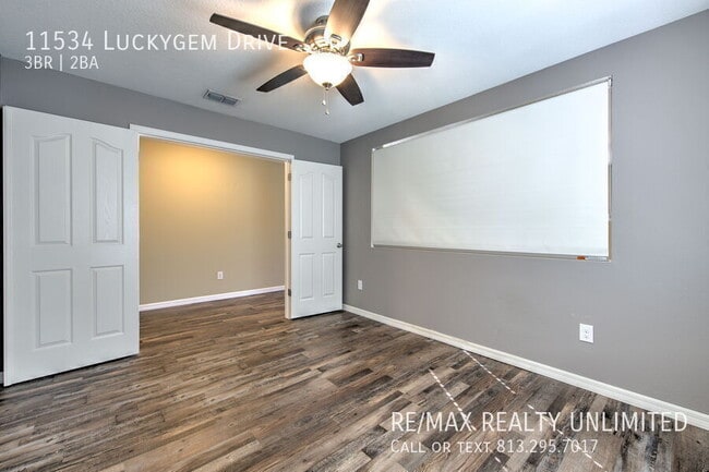 Building Photo - 11534 Luckygem Dr